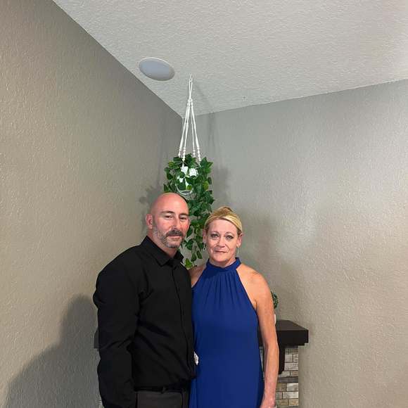 Meet your Posher, Lisa - Picture 1 of 1